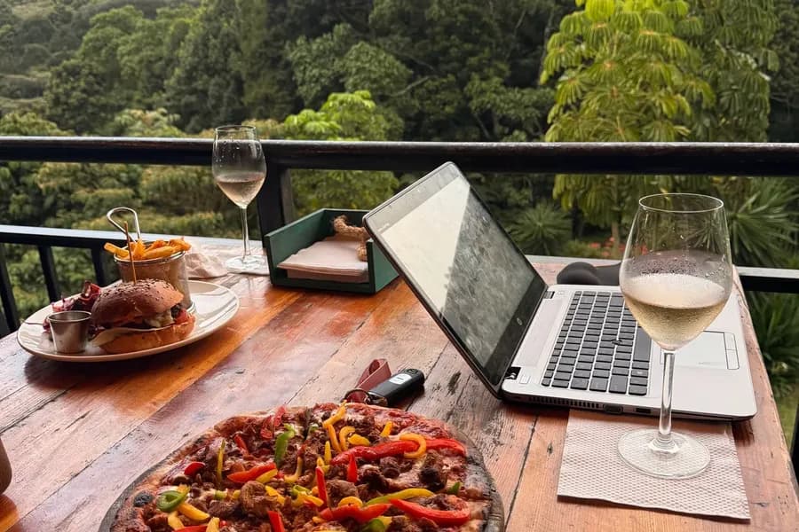 Nifty Café & Wine Bar - Tigoni